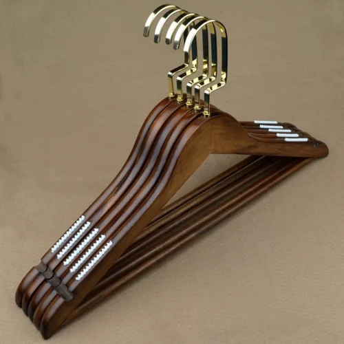 ไม้แขวนเสื้อ เกรด A ยาว 38 ซม.สีน้ำตาล แพ็ค 12 ชิ้น